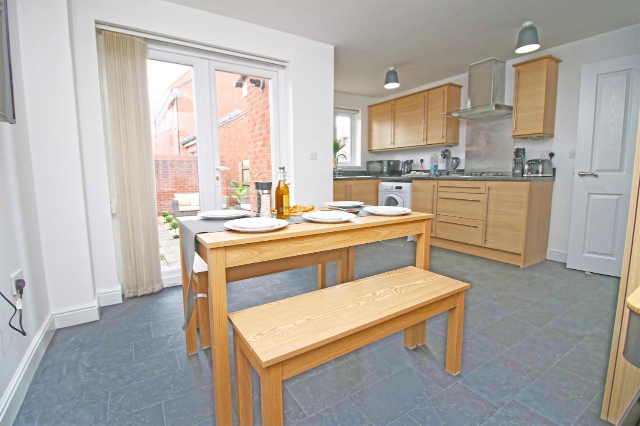 Dock House - 5 Bedroom House - Sleeps 7 Newport  Exteriör bild