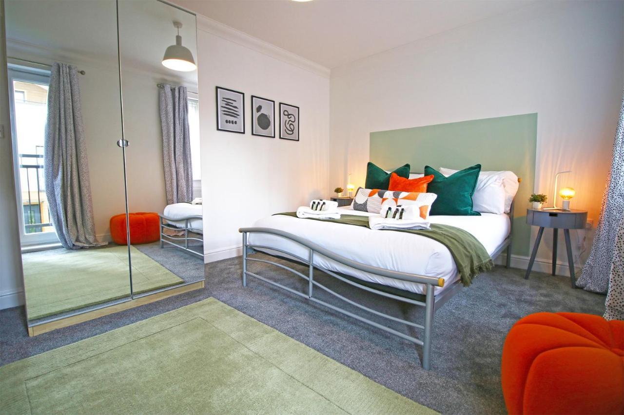 Dock House - 5 Bedroom House - Sleeps 7 Newport  Exteriör bild